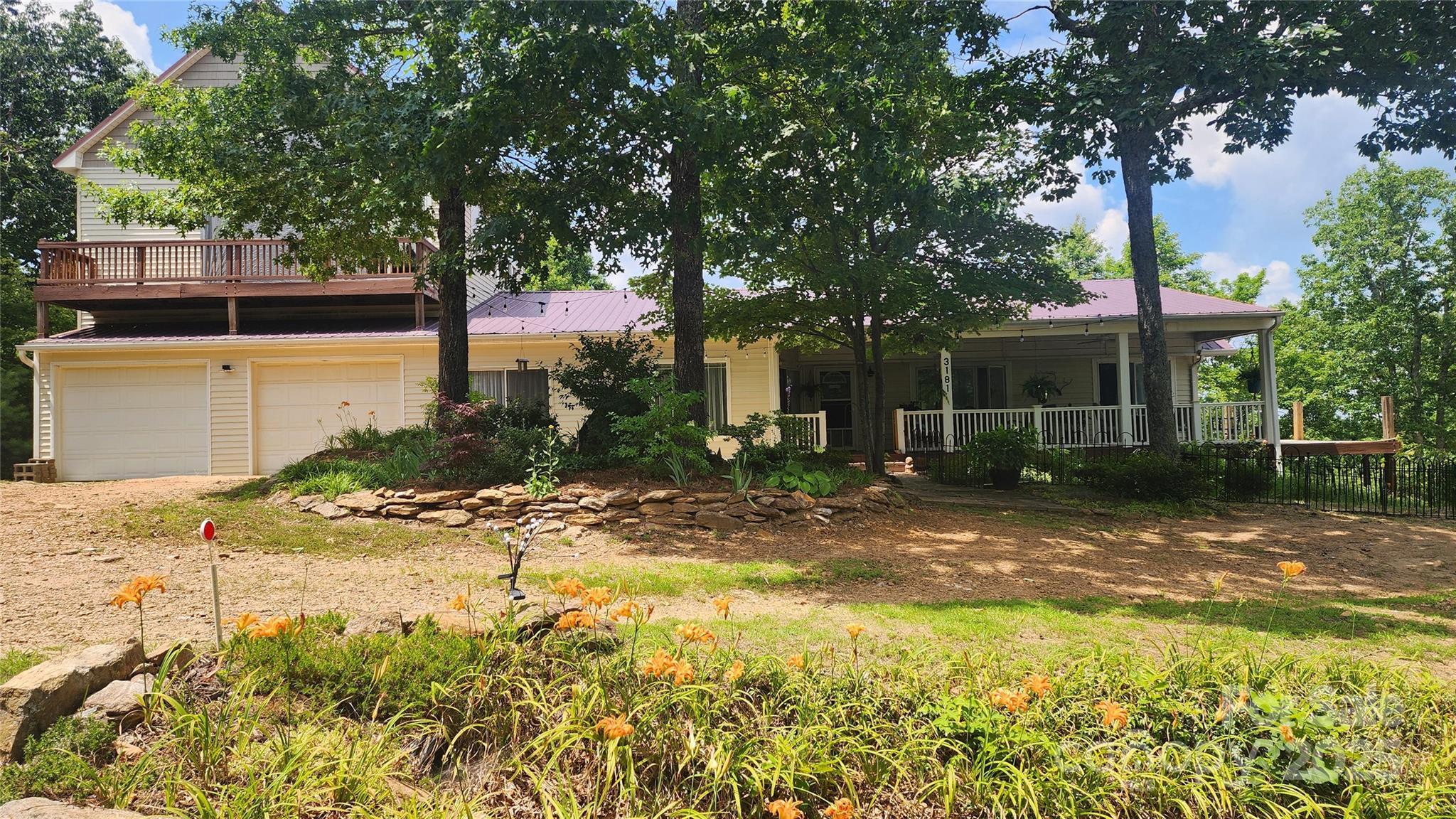 3181 Shag Bark Road Property Photo 1