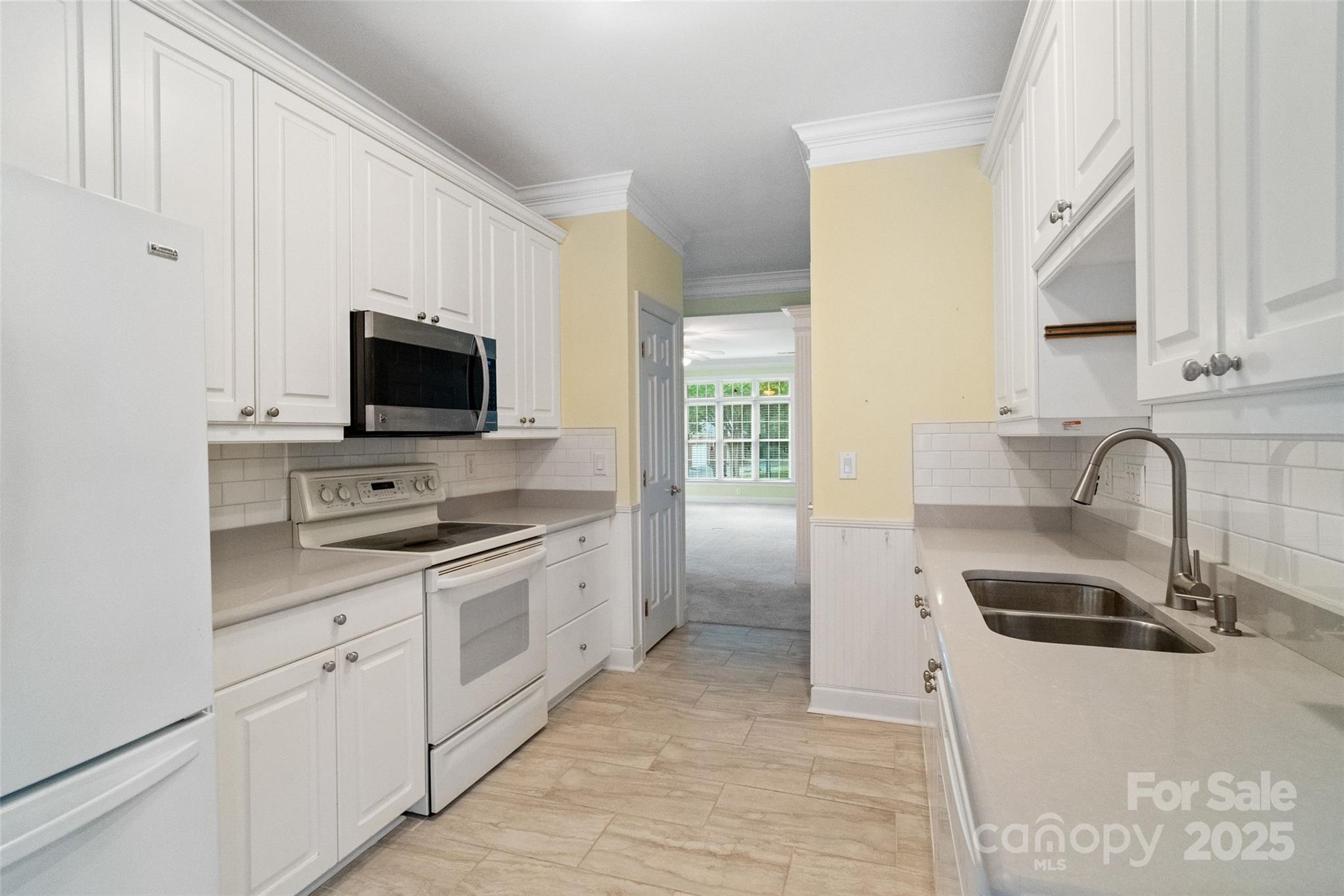 1141 Ardwyck Place Property Photo 11