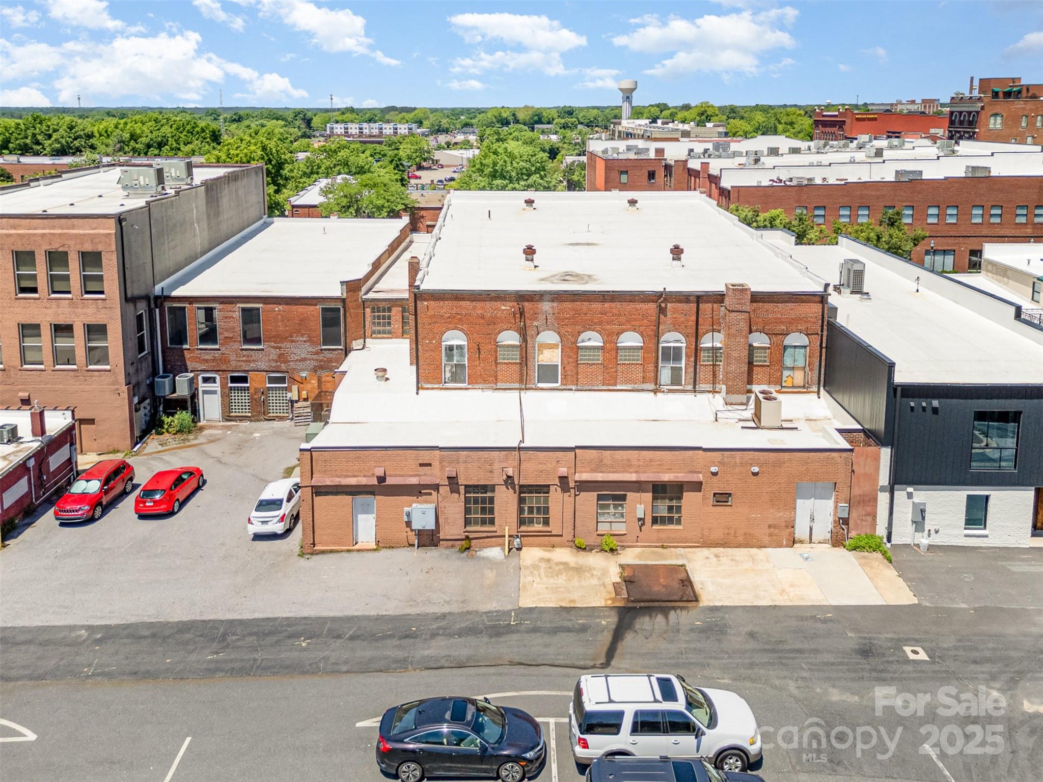 109 Hampton Street Property Photo 37