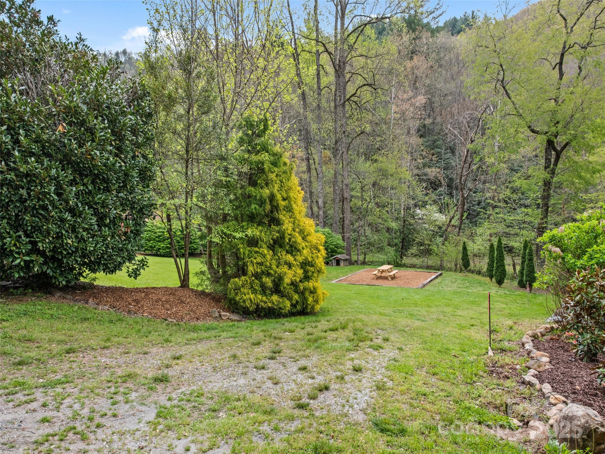 84 Ahoya Trail 2 Property Photo 6