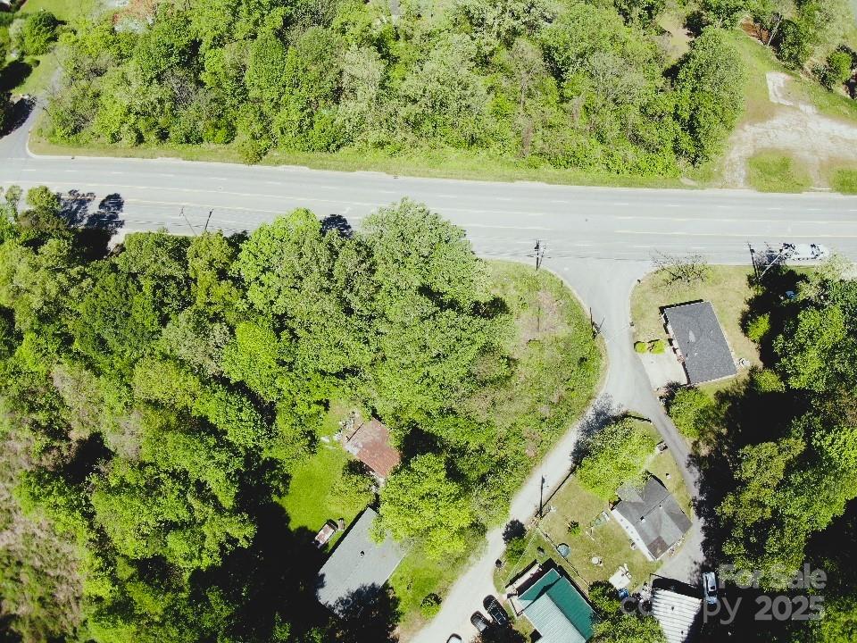 000 Charles Place Property Photo 4