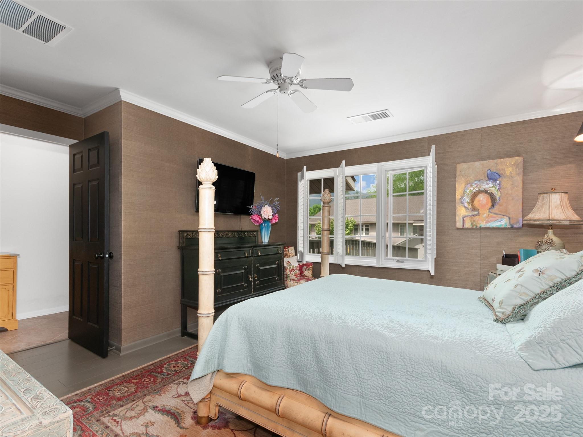 671 S Haywood Street 108b Property Photo 24