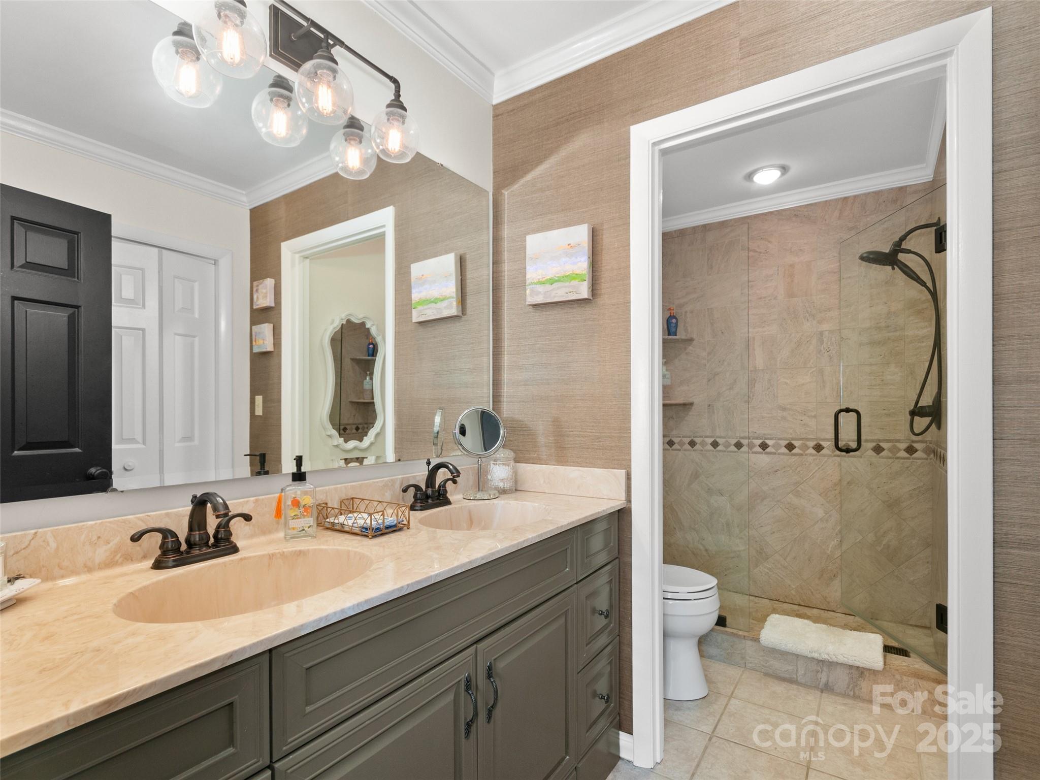 671 S Haywood Street 108b Property Photo 27