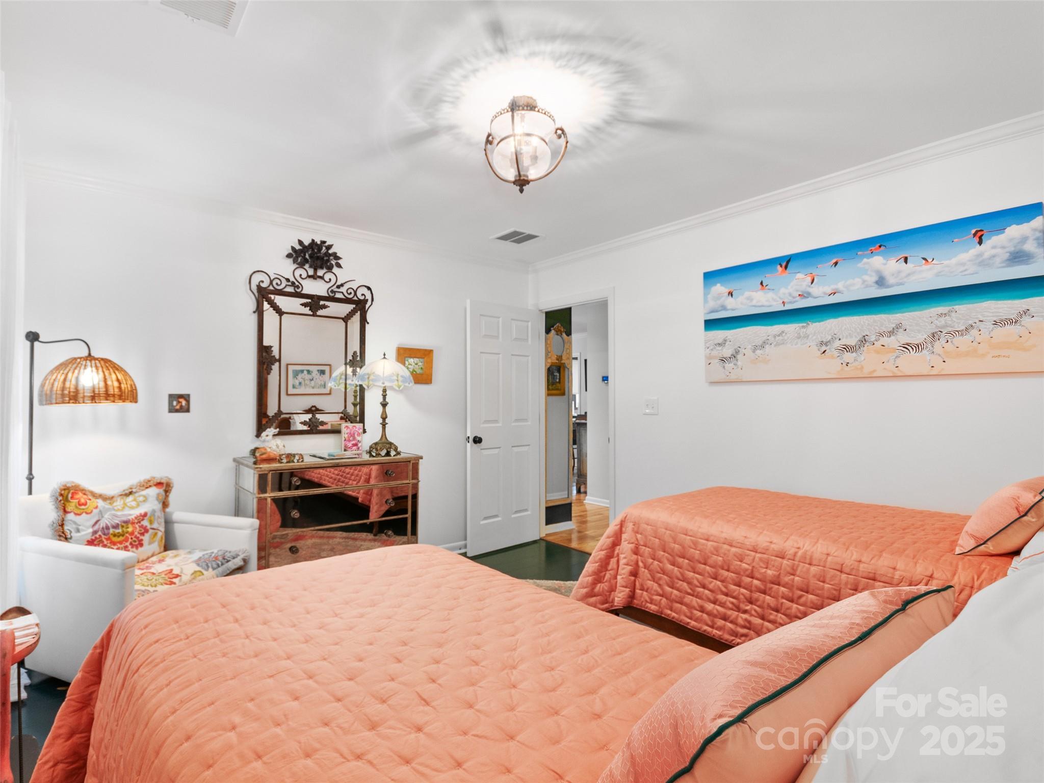 671 S Haywood Street 108b Property Photo 28