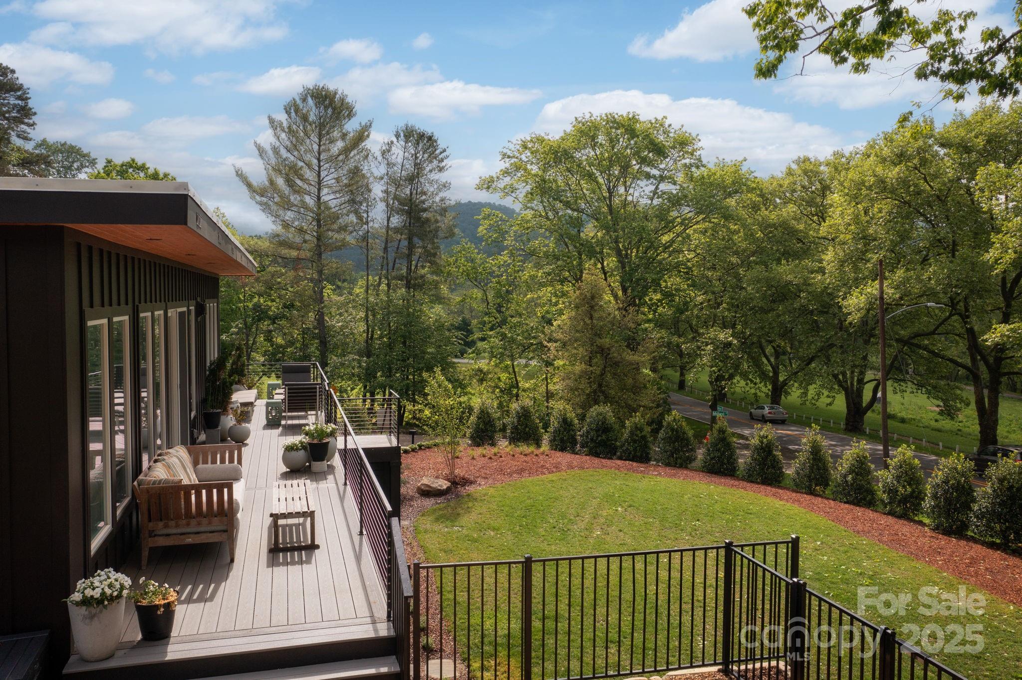 8 Midland Drive Property Photo 4