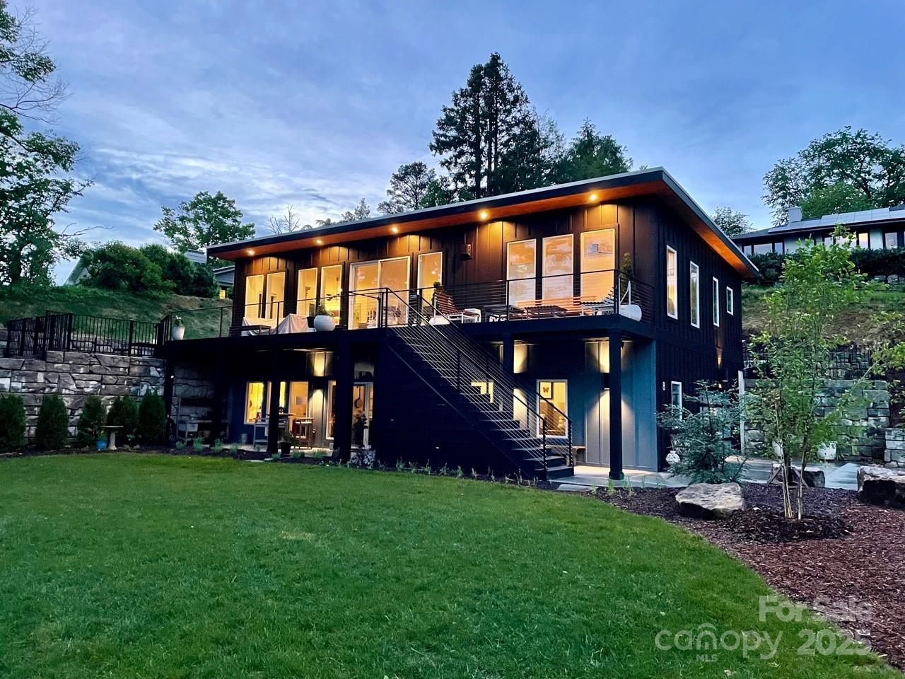 8 Midland Drive Property Photo 5