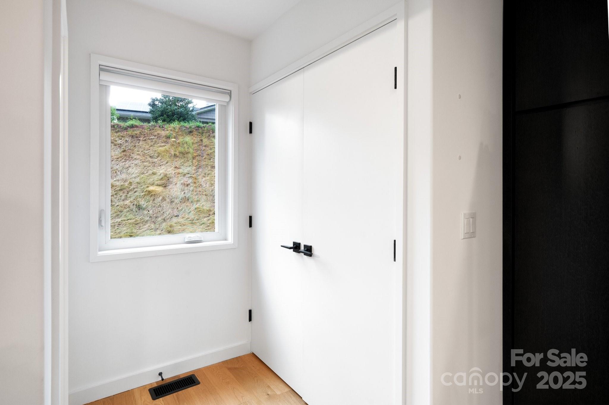 8 Midland Drive Property Photo 27