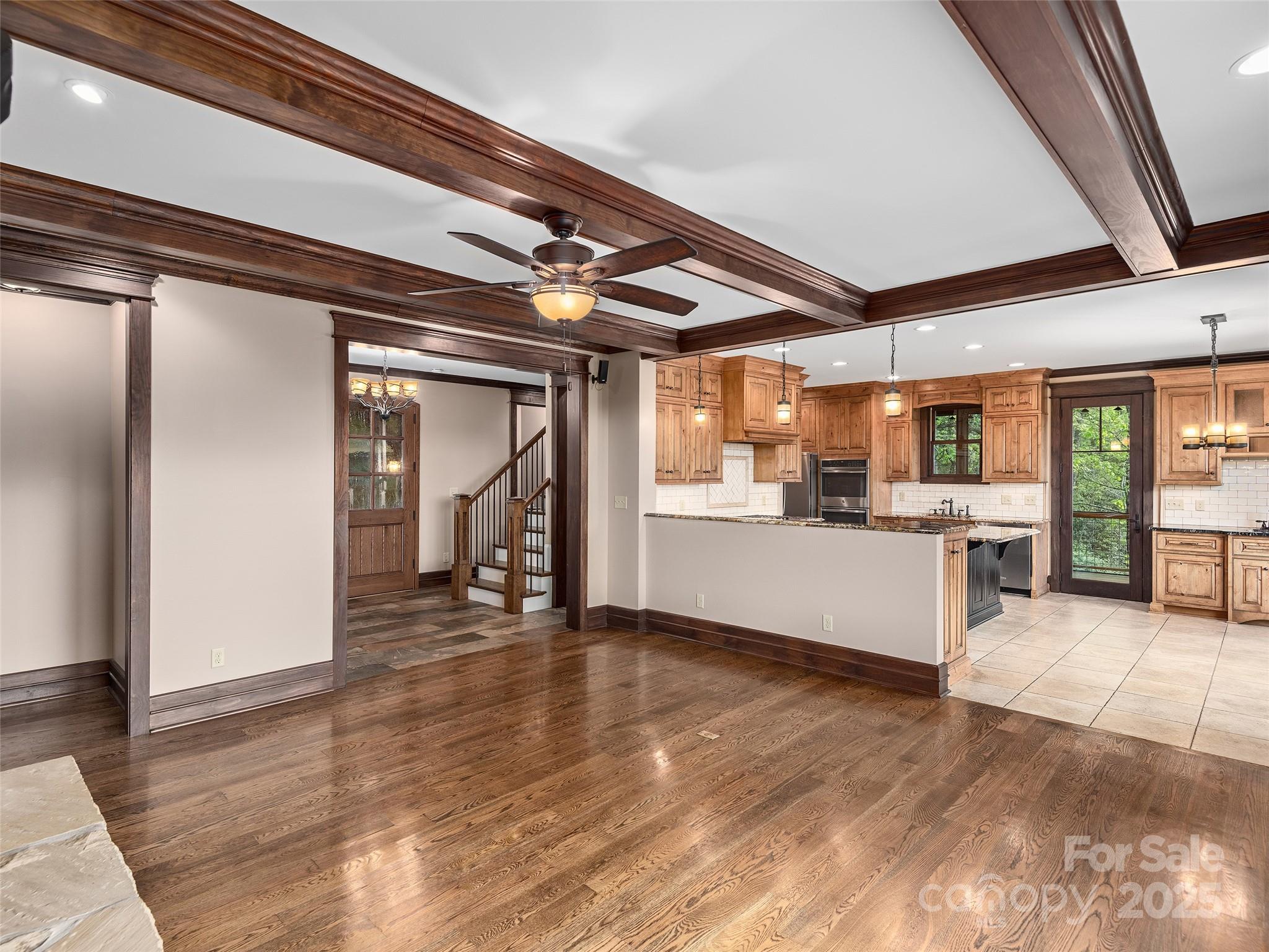 91 Watershed Way Property Photo 8