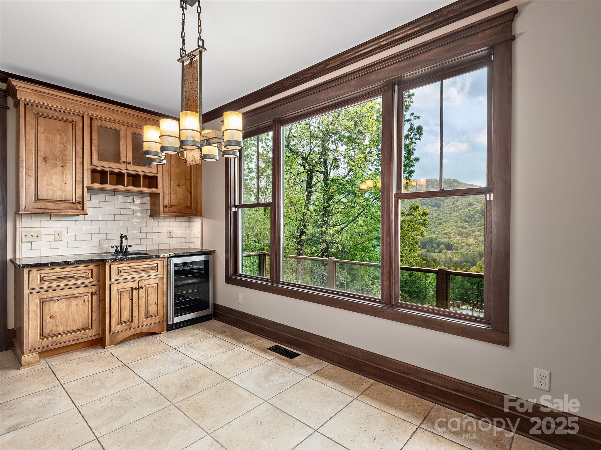 91 Watershed Way Property Photo 11