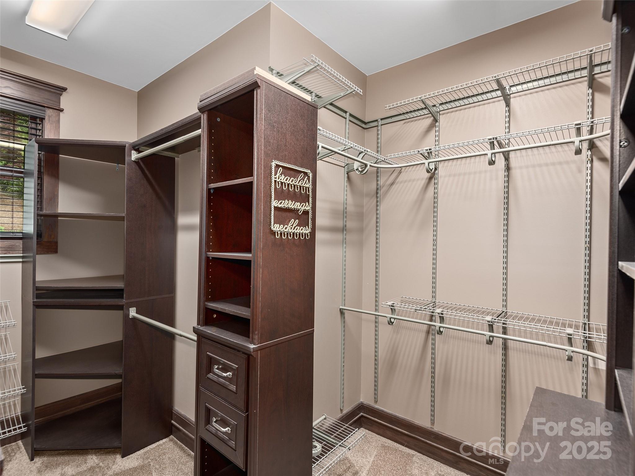 91 Watershed Way Property Photo 16