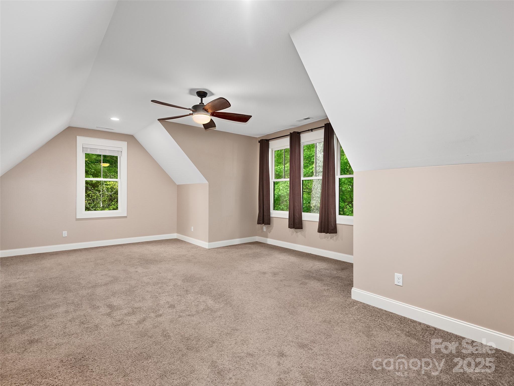 91 Watershed Way Property Photo 33