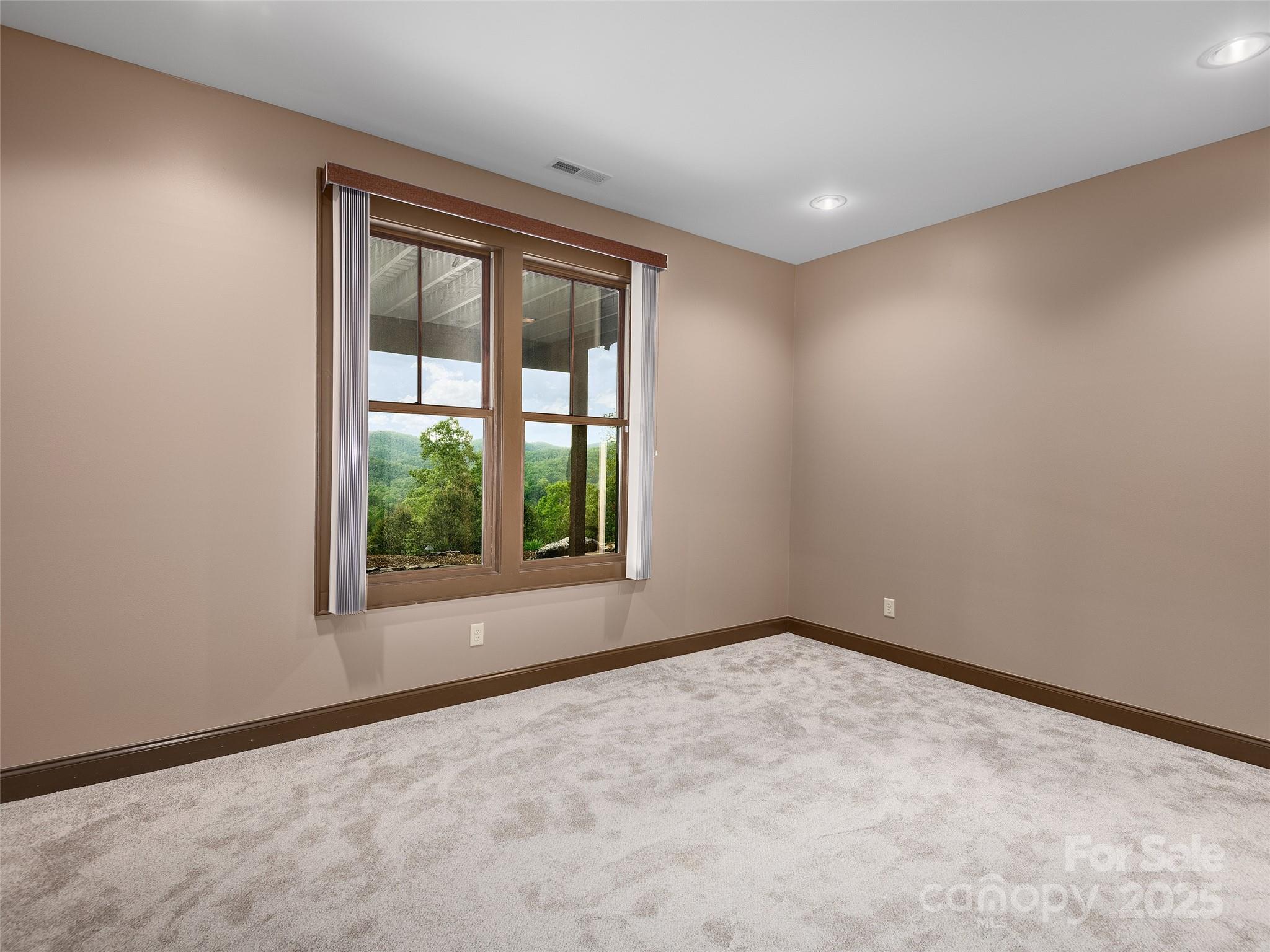 91 Watershed Way Property Photo 39