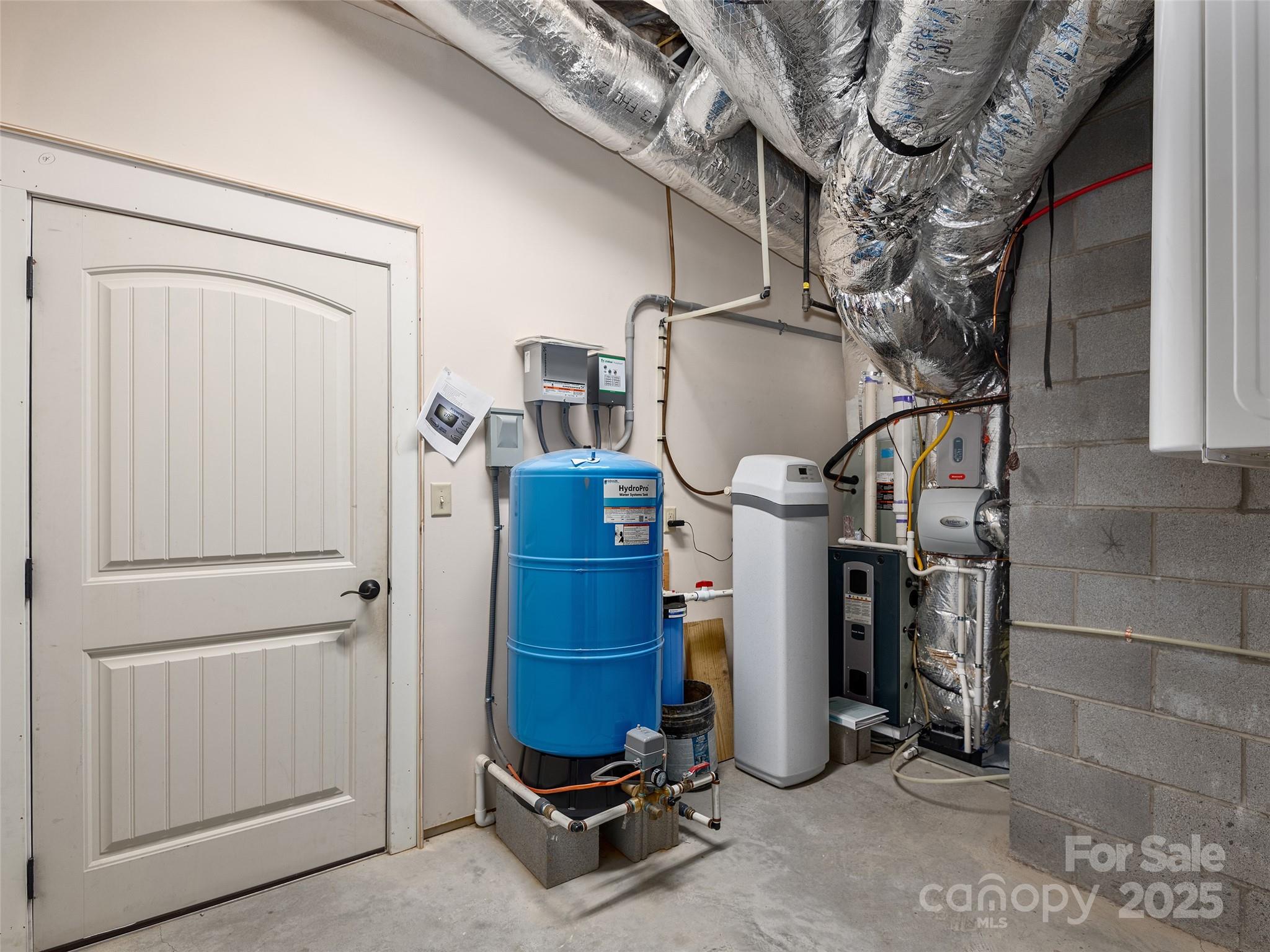 91 Watershed Way Property Photo 42