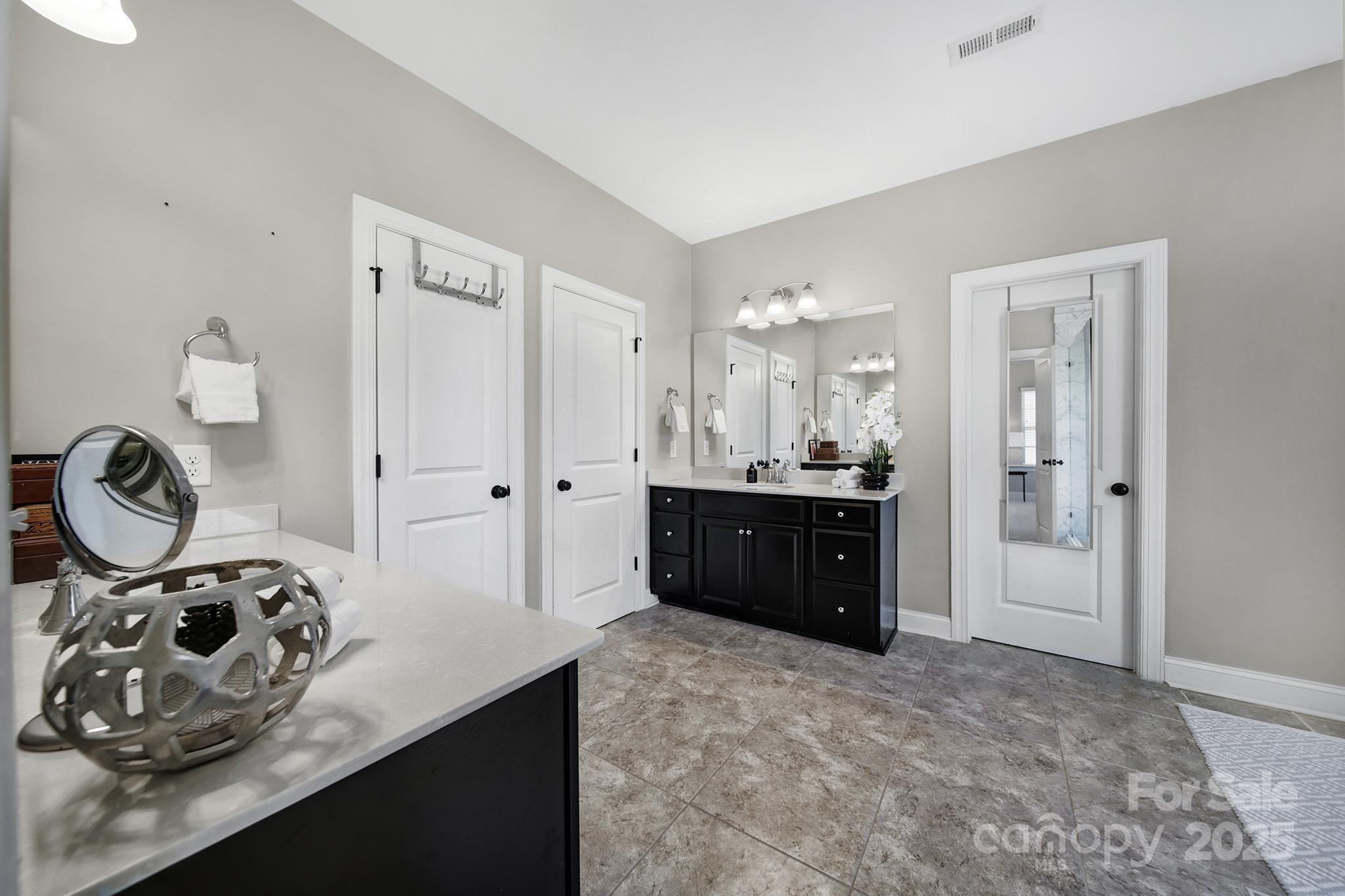 1001 Emory Lane Property Photo 25