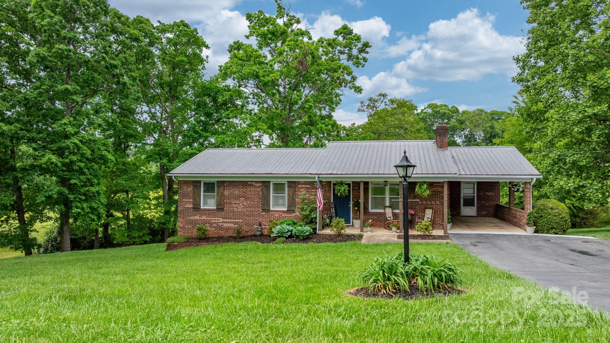 1664 Lafayette Avenue Property Photo