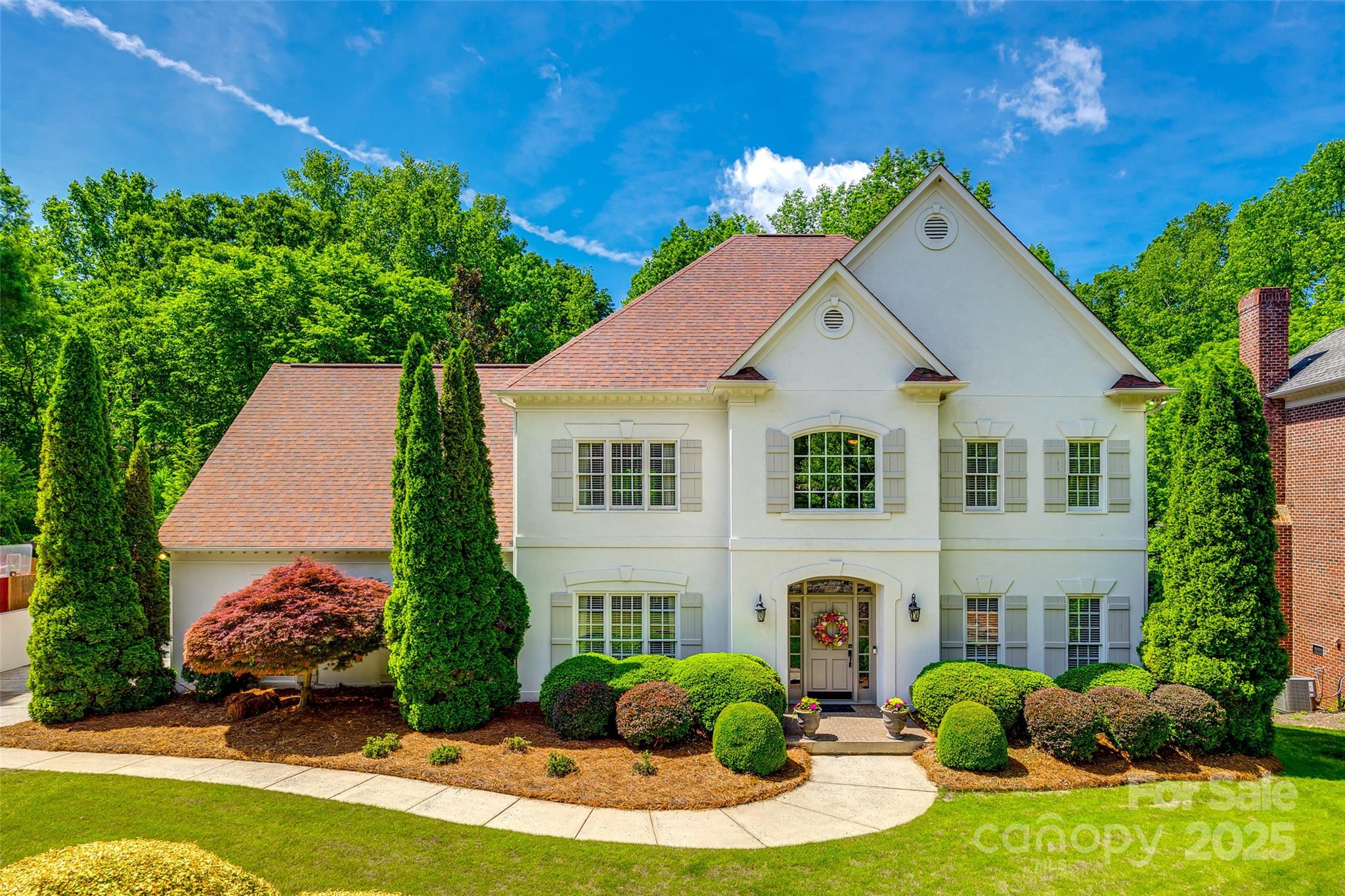 10327 Oak Pond Circle Property Photo 1