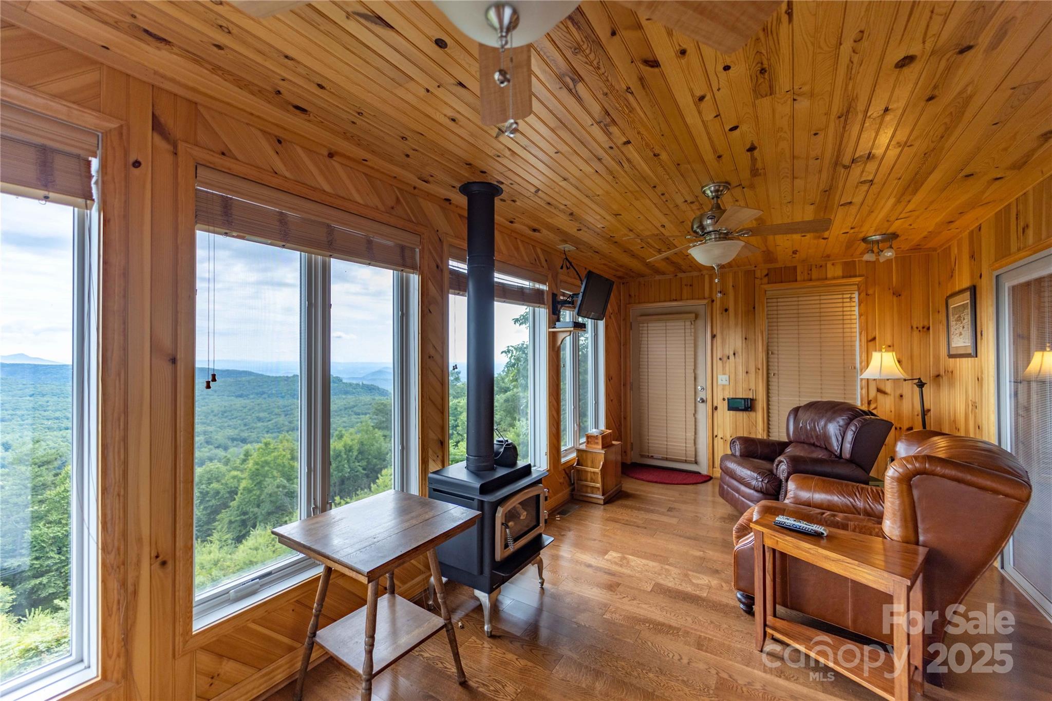 1053 Rich Hill Mountain Road Property Photo 11