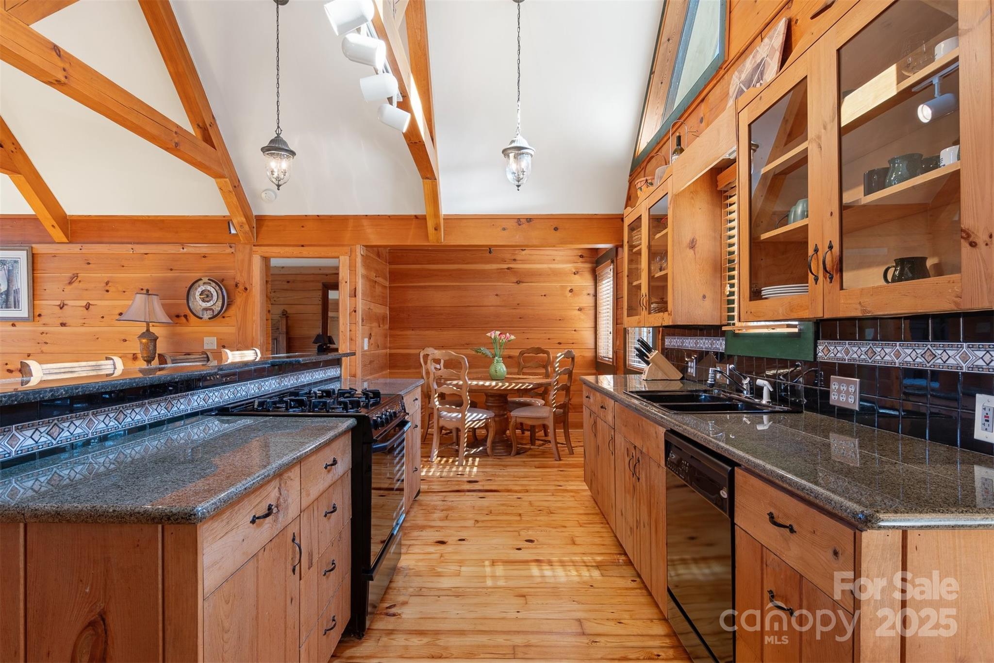 969 Twin Bridges Drive Property Photo 9