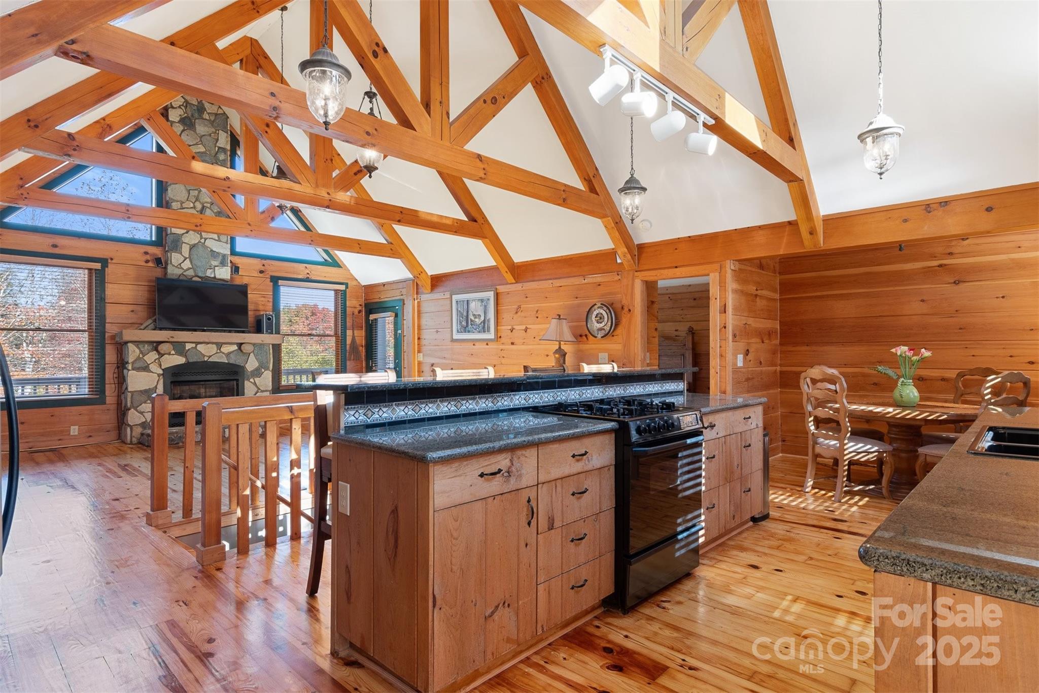 969 Twin Bridges Drive Property Photo 10