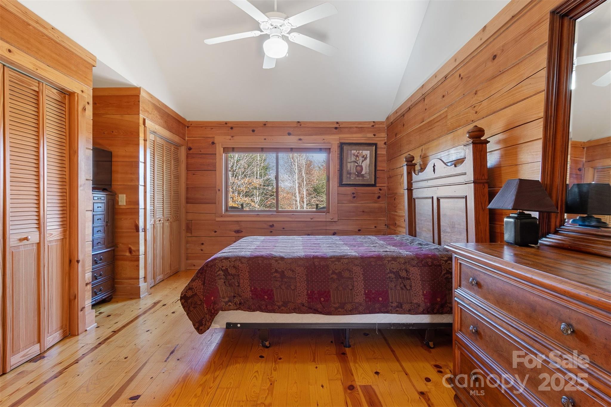 969 Twin Bridges Drive Property Photo 17