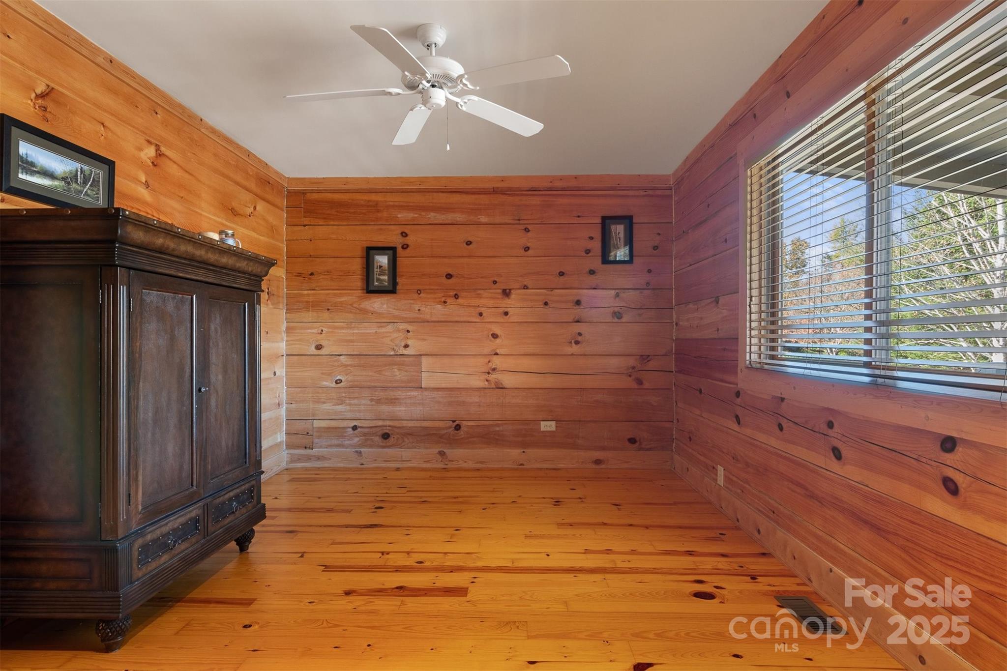 969 Twin Bridges Drive Property Photo 24