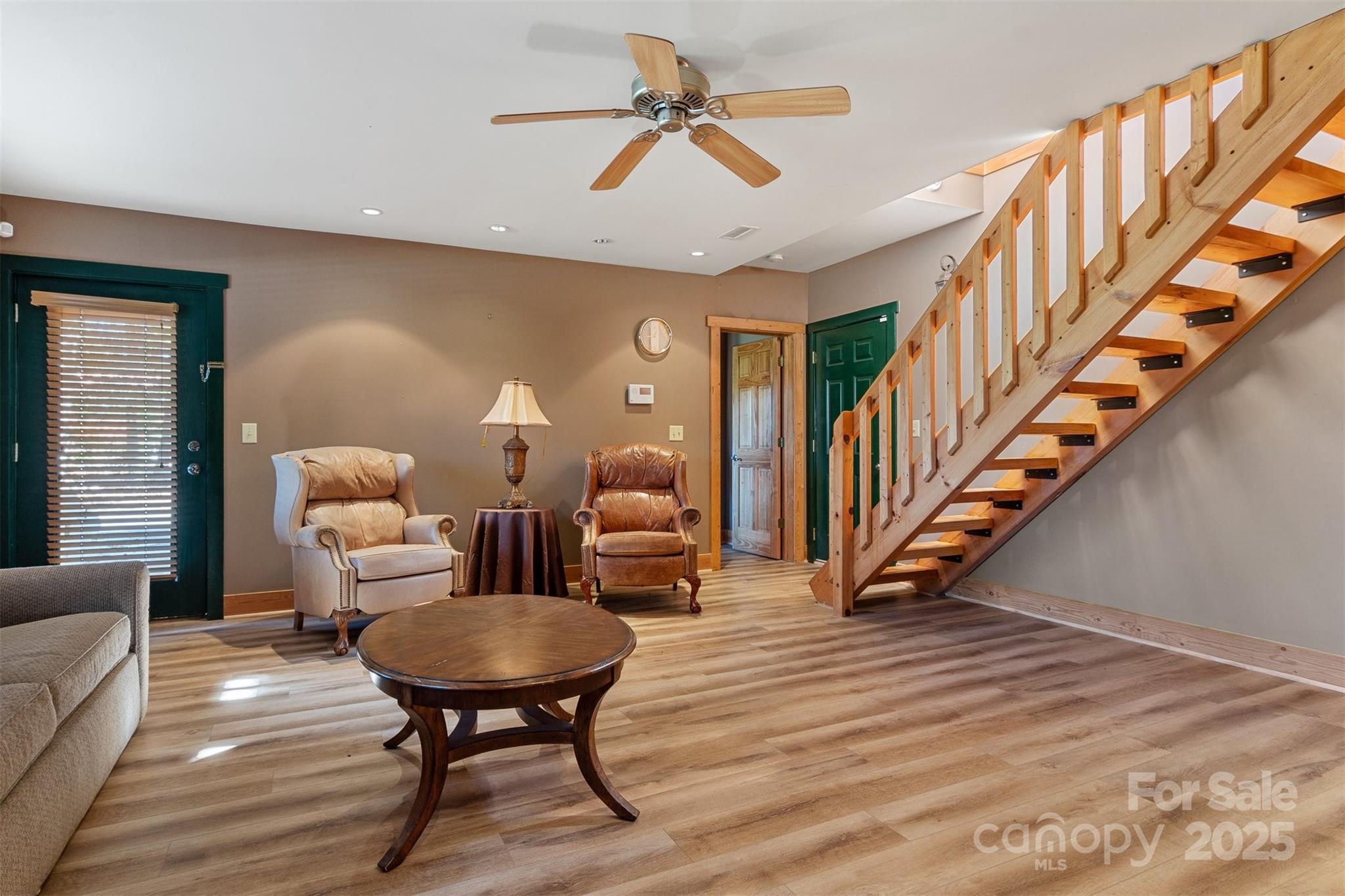 969 Twin Bridges Drive Property Photo 28