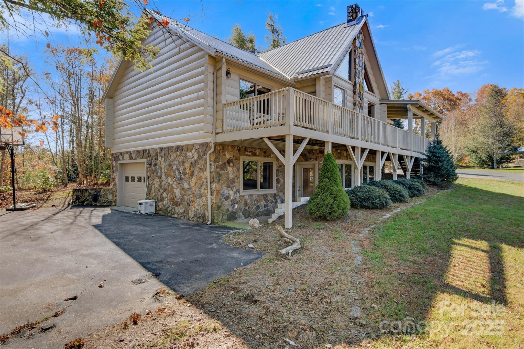 969 Twin Bridges Drive Property Photo 40