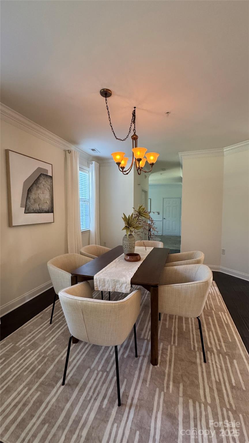 9047 Rosalyn Glen Road Property Photo 10