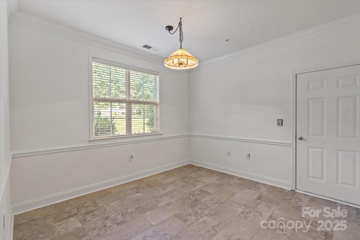 9047 Rosalyn Glen Road Property Photo 19