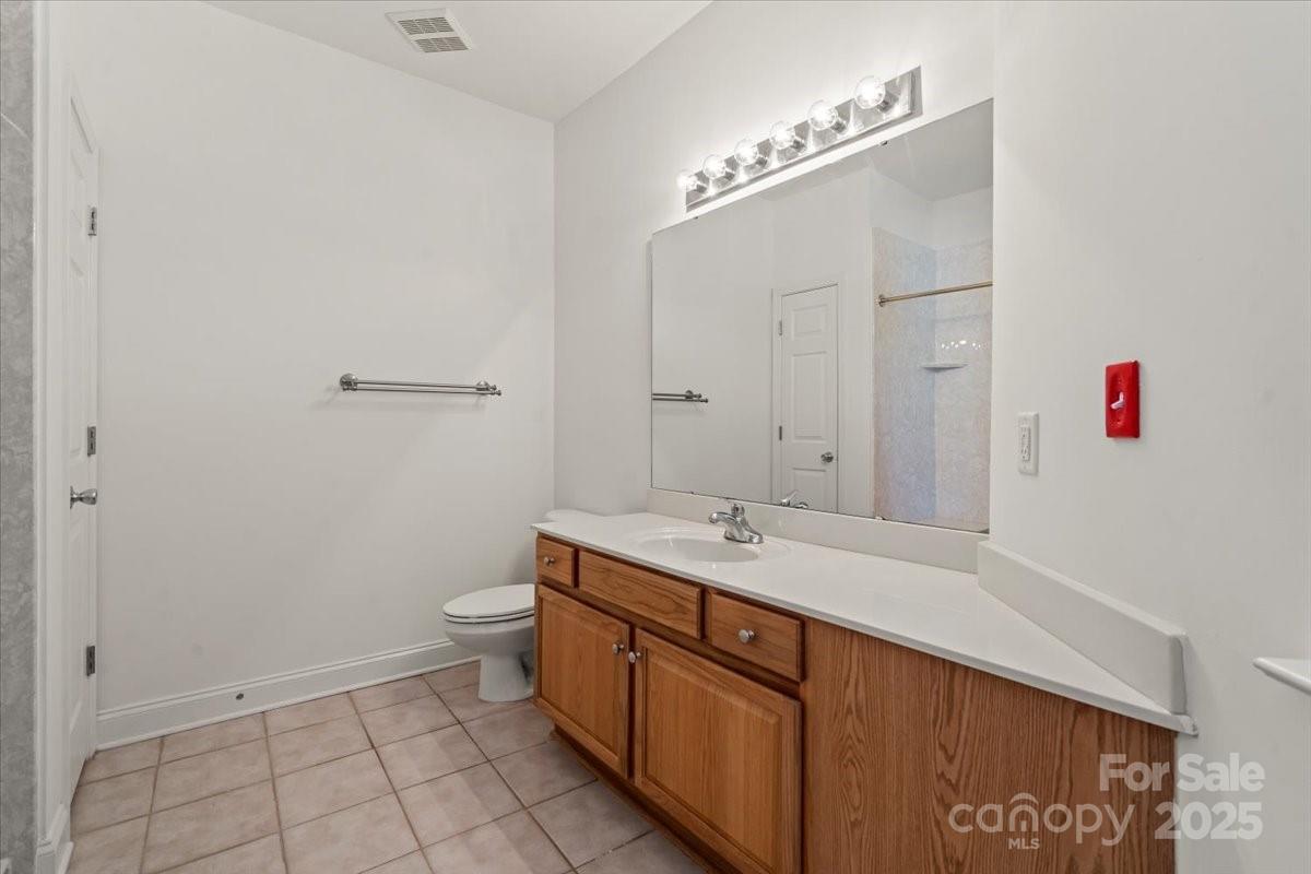 9047 Rosalyn Glen Road Property Photo 30