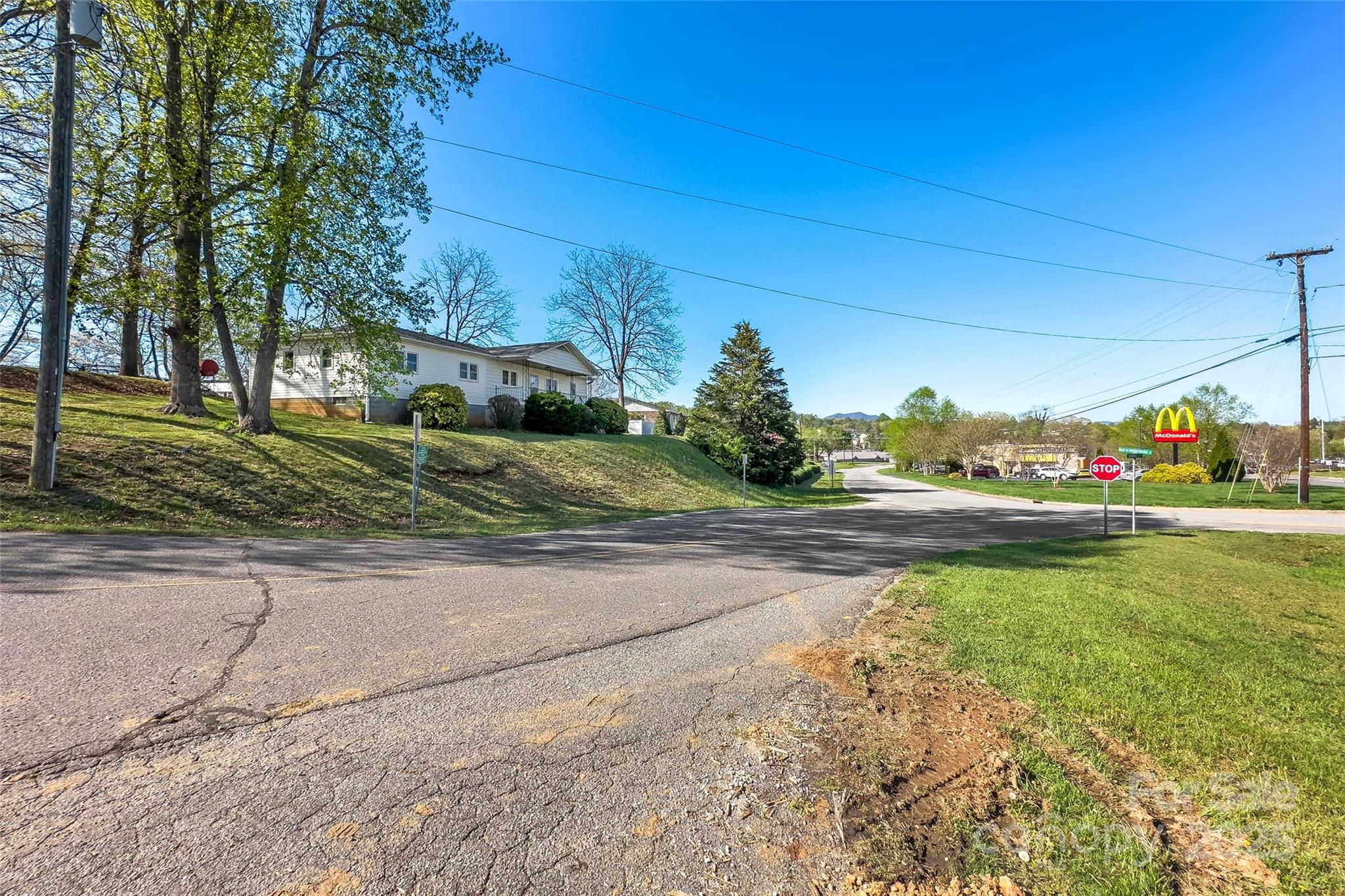 36 & 50 Catawba Avenue Property Photo 4