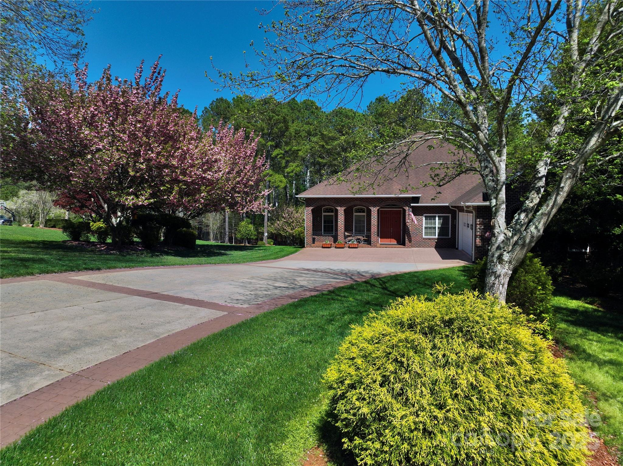 5342 Beacon Ridge Drive Property Photo 2
