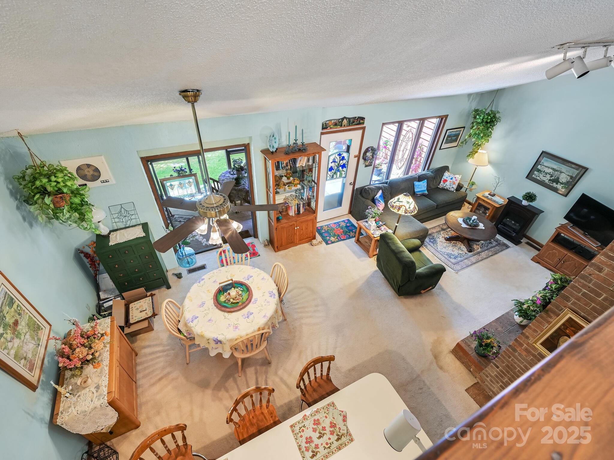 306 Woodfield Drive Property Photo 8