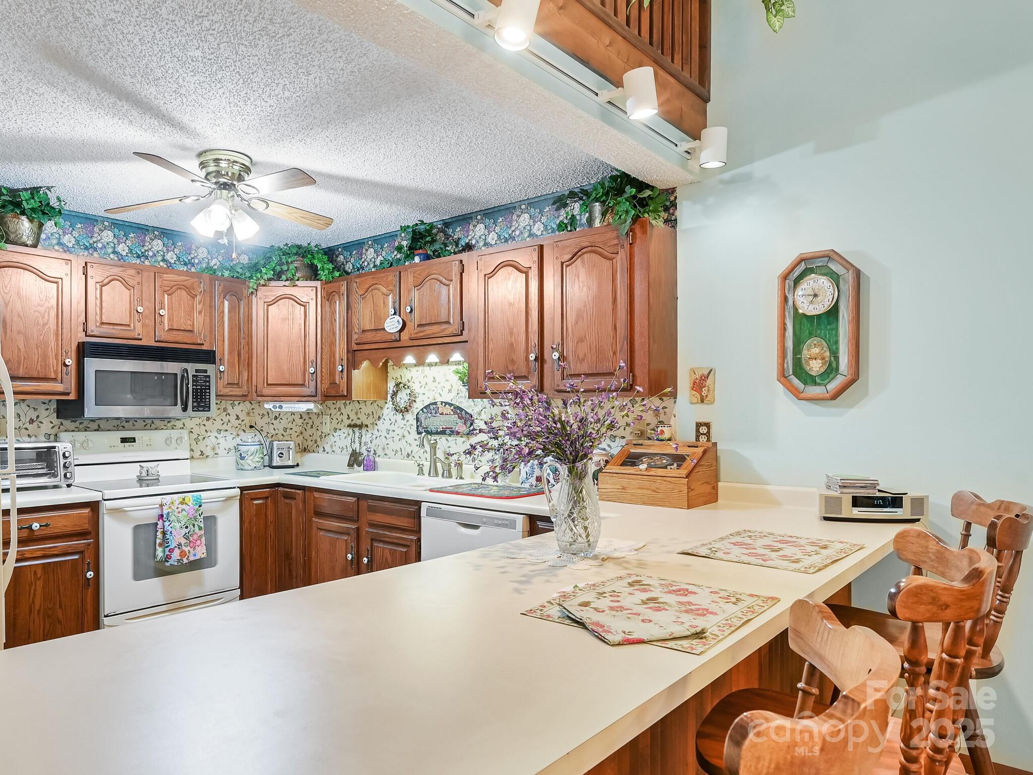 306 Woodfield Drive Property Photo 11