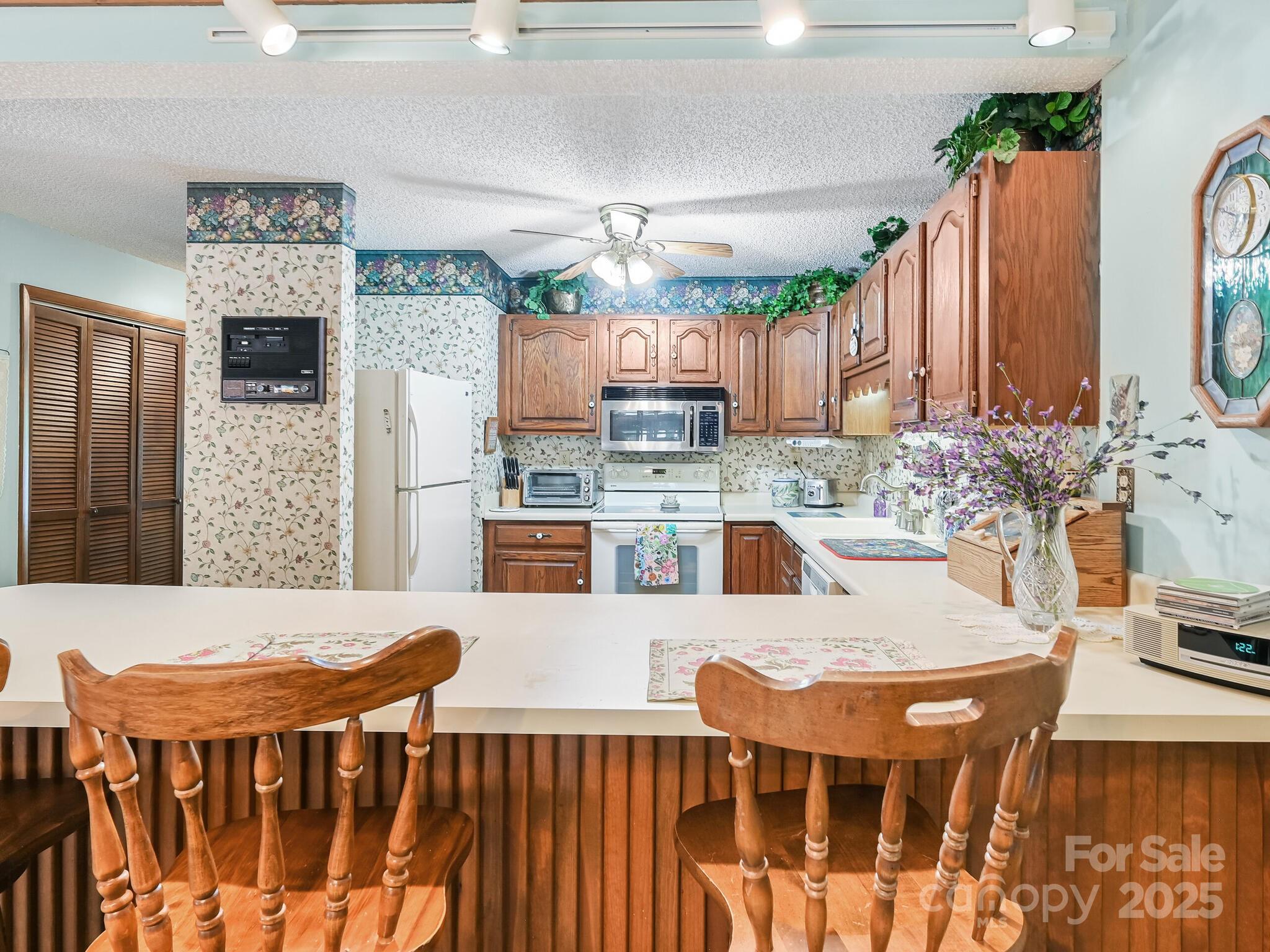 306 Woodfield Drive Property Photo 12