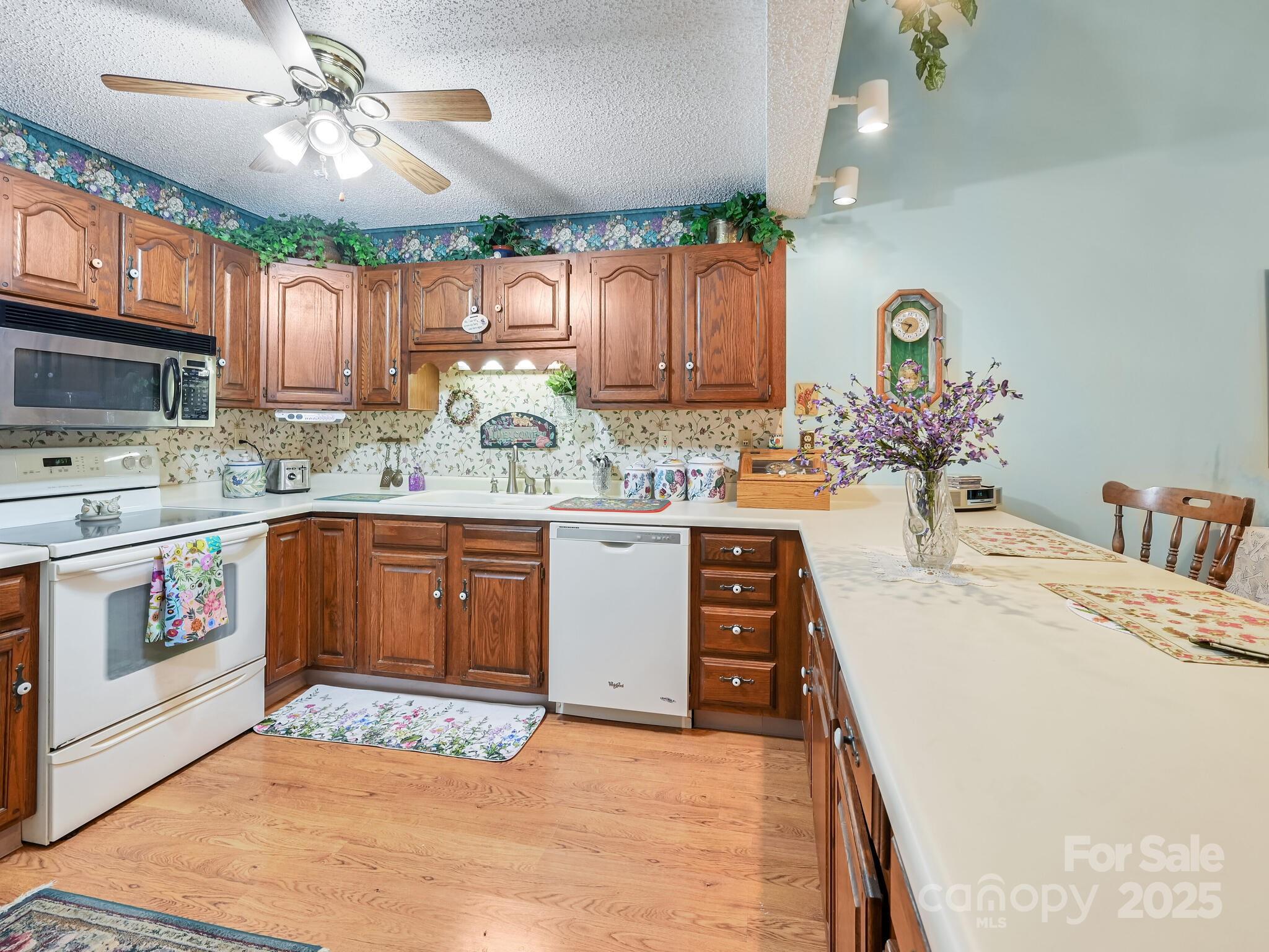 306 Woodfield Drive Property Photo 13