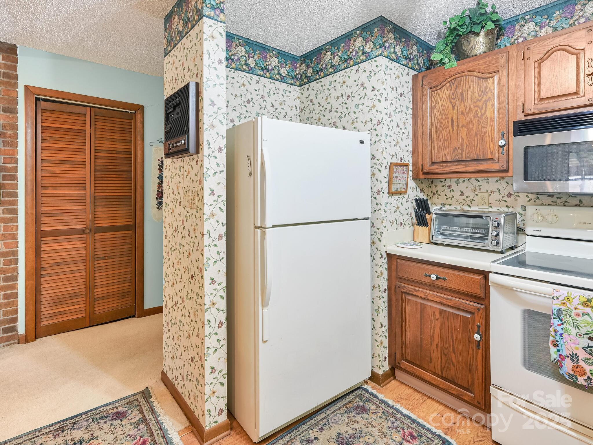 306 Woodfield Drive Property Photo 14