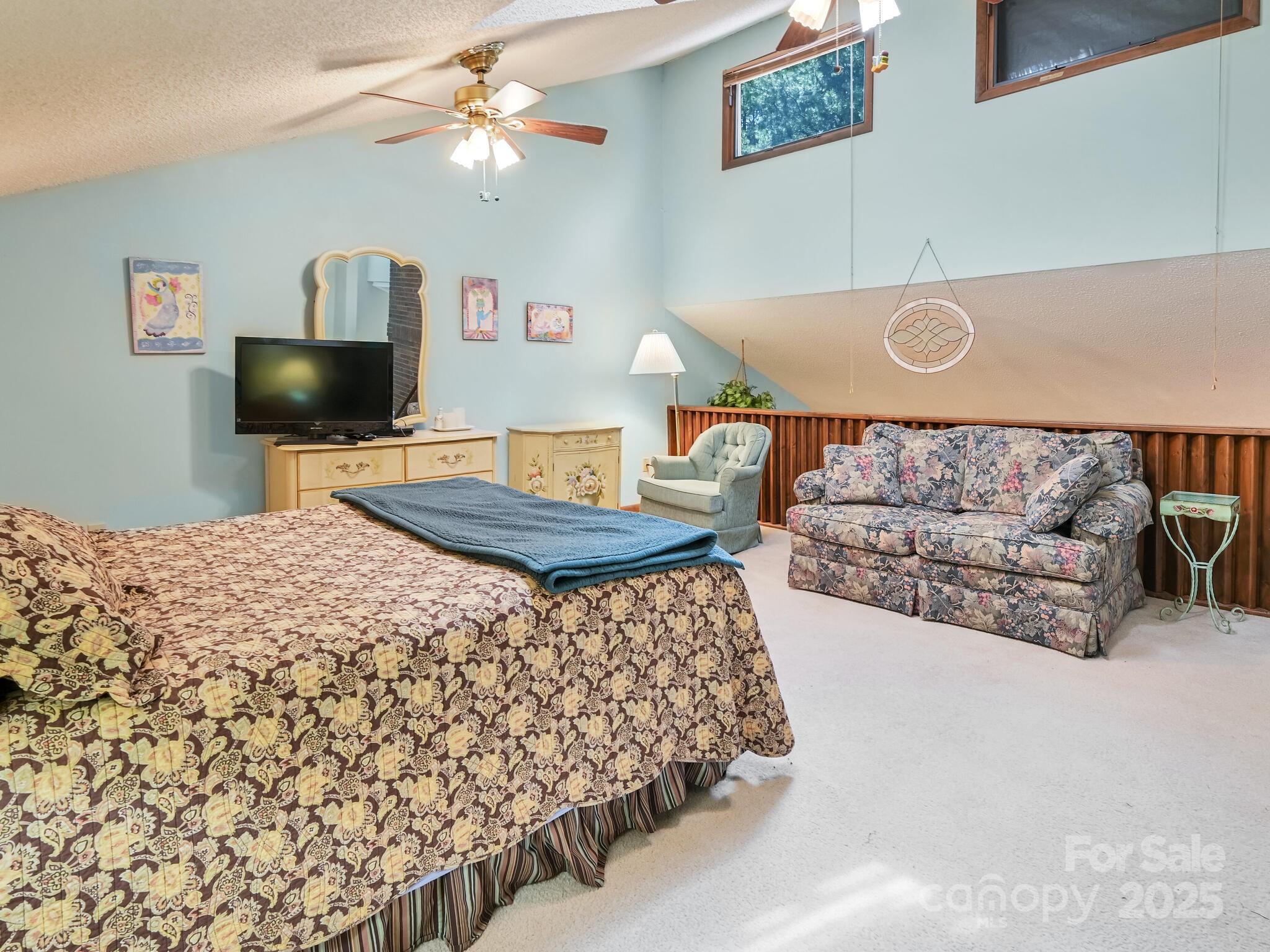 306 Woodfield Drive Property Photo 20