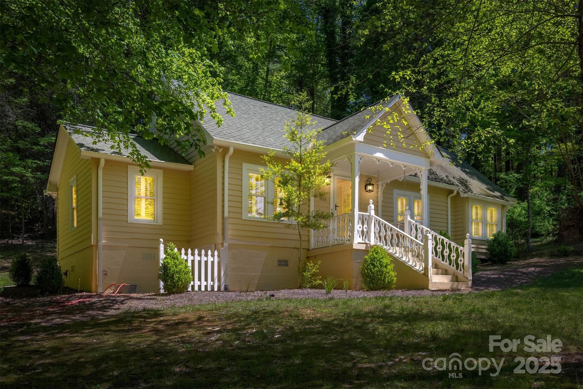 1026 Shelby Lane Property Photo