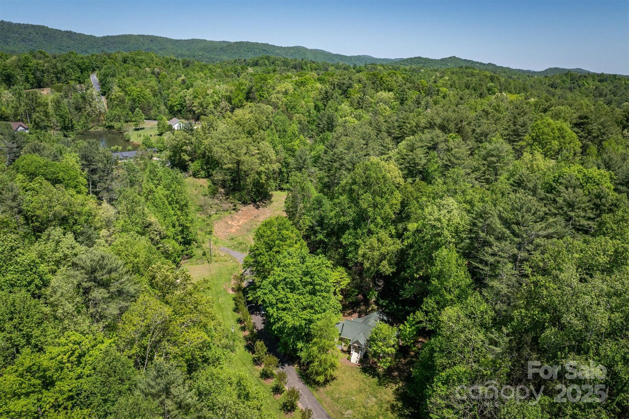 1026 Shelby Lane Property Photo 9