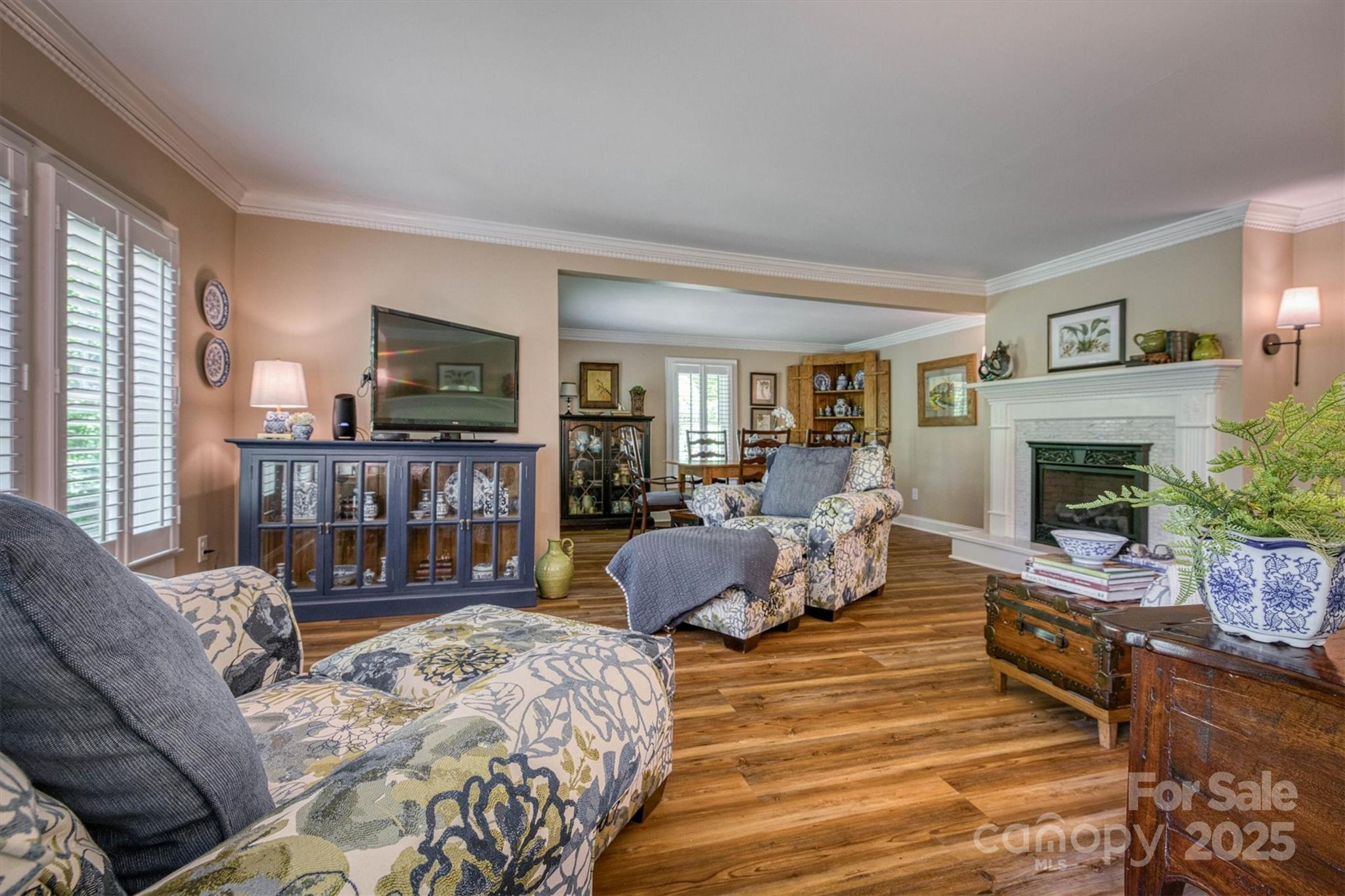 1026 Shelby Lane Property Photo 11