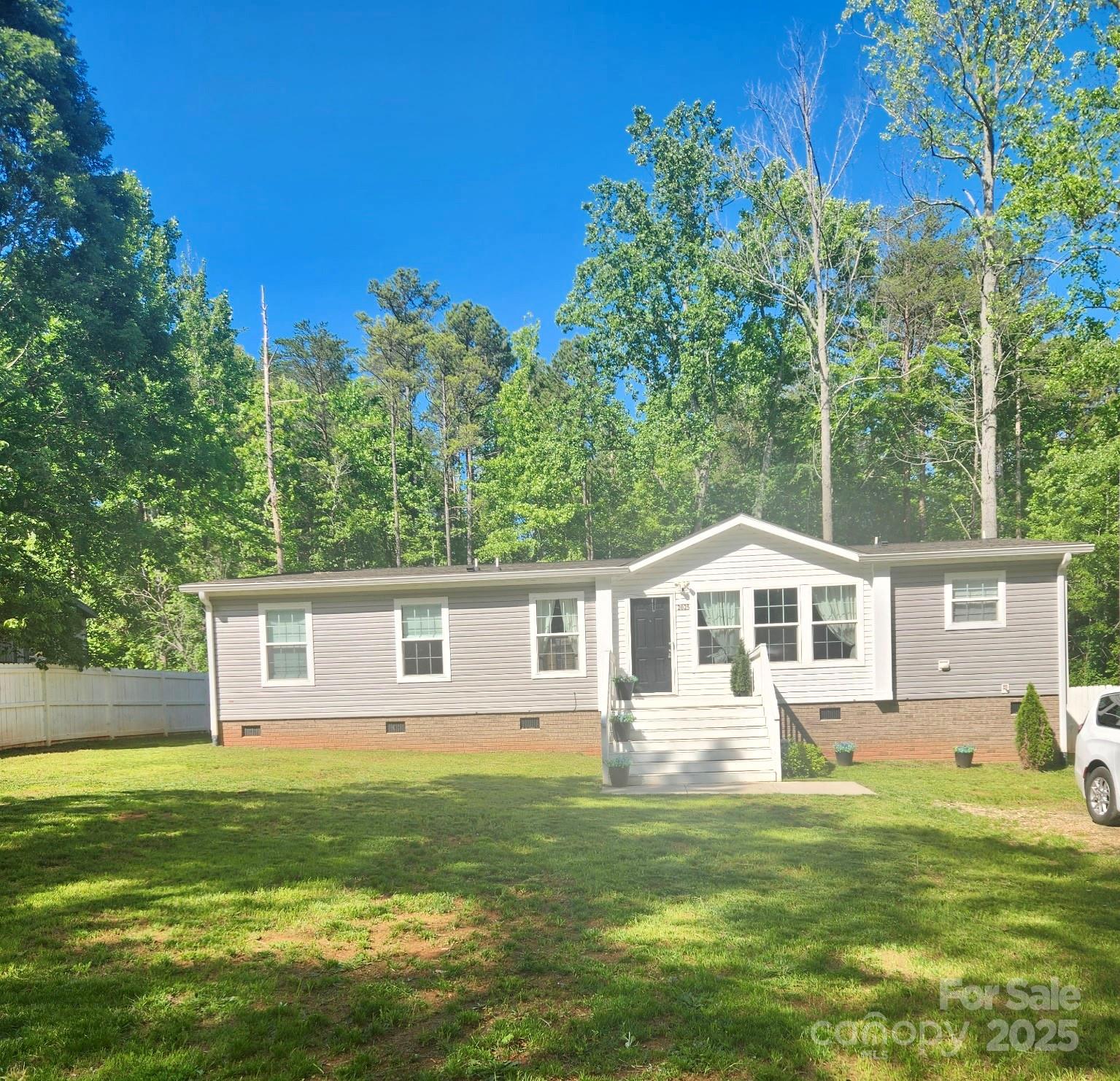 2025 Kisatchie Drive Property Photo 1