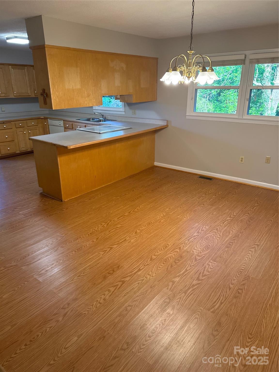 105 Cooper Drive Property Photo 7