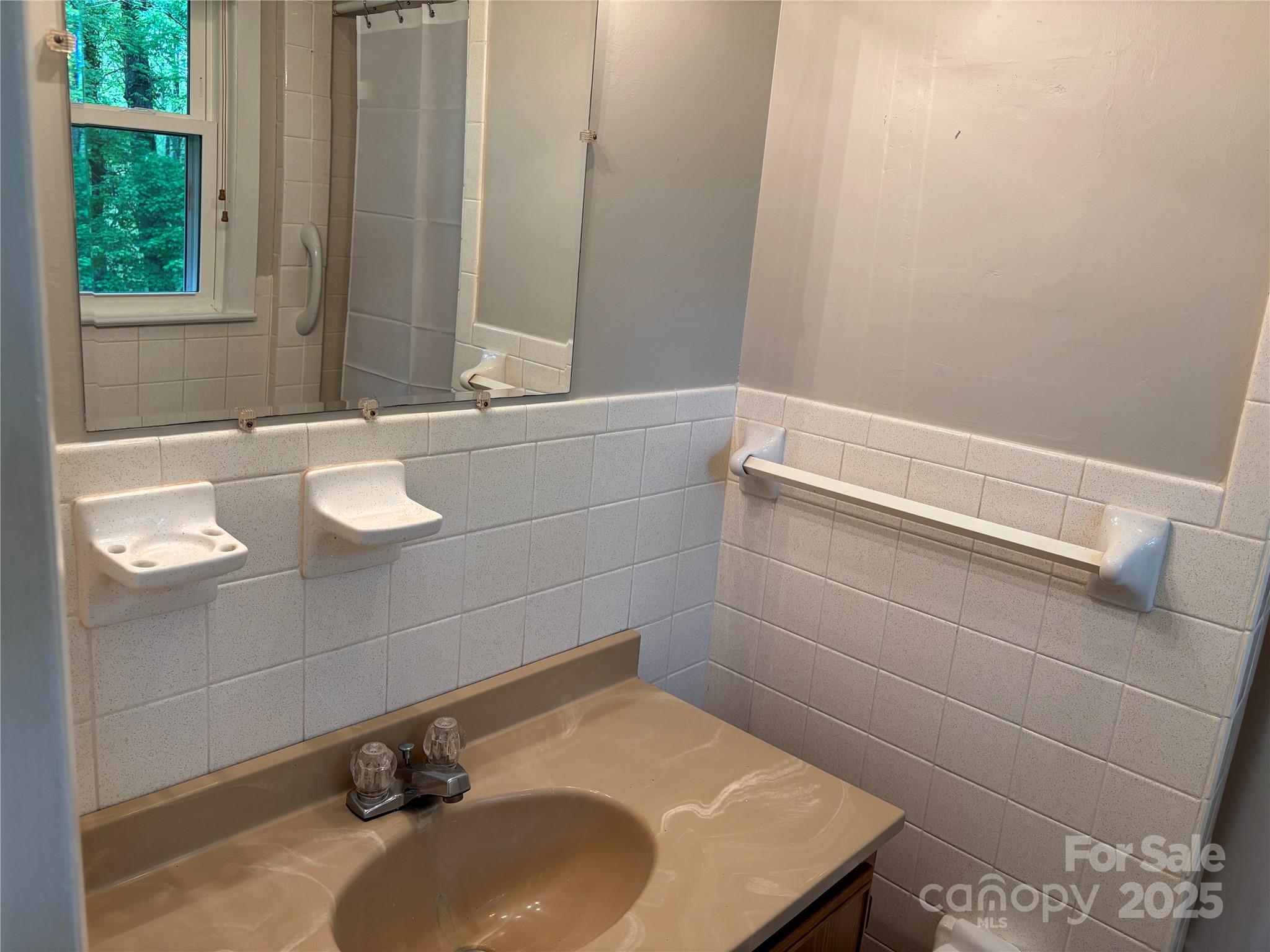 105 Cooper Drive Property Photo 10