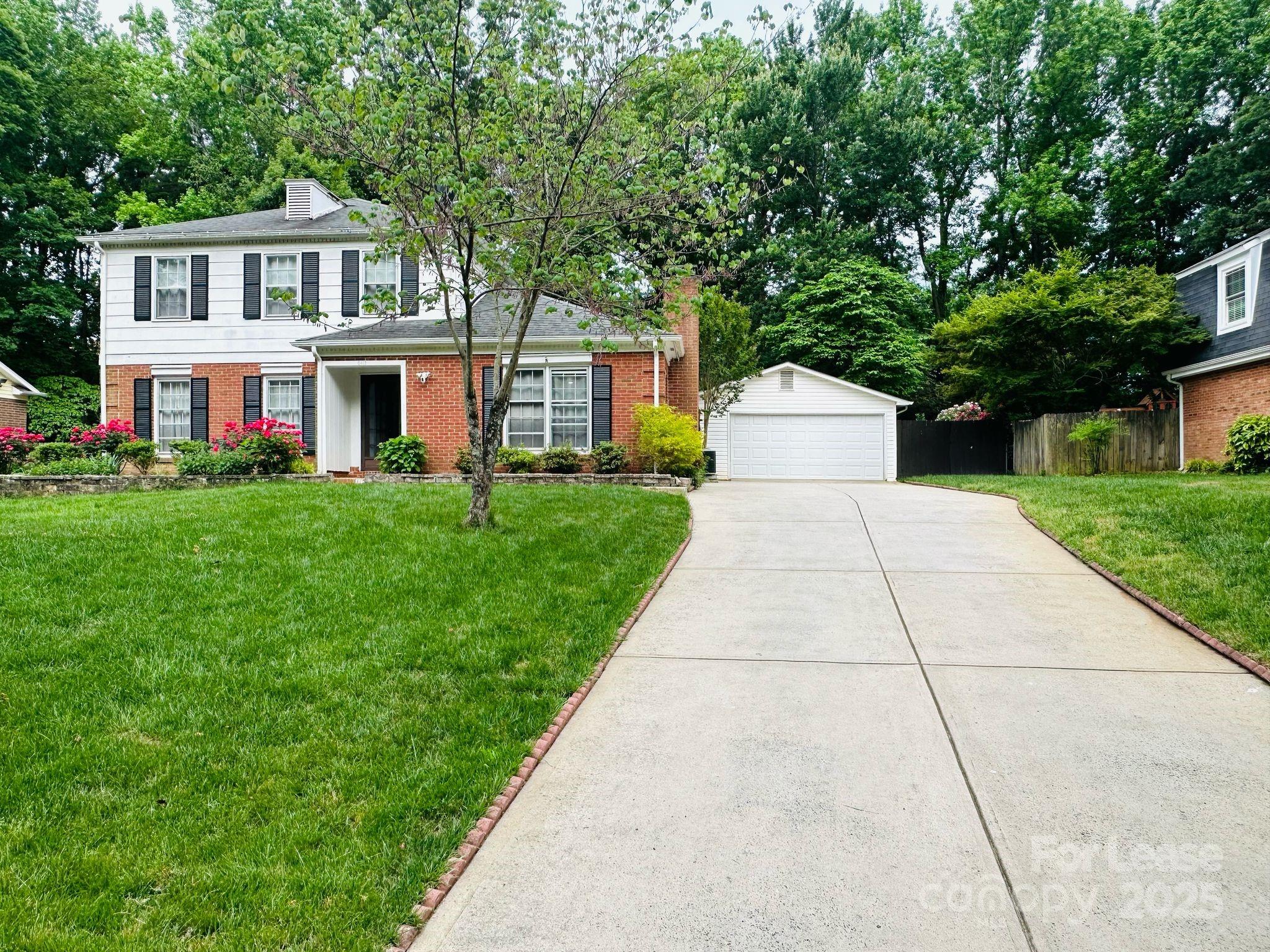 6413 Old Post Road Property Photo