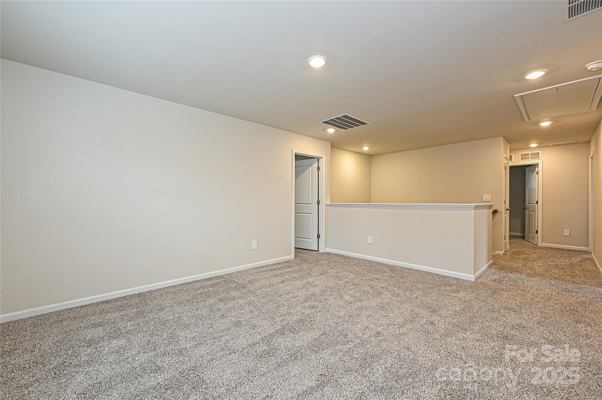 2159 Sunflower Circle Property Photo 10
