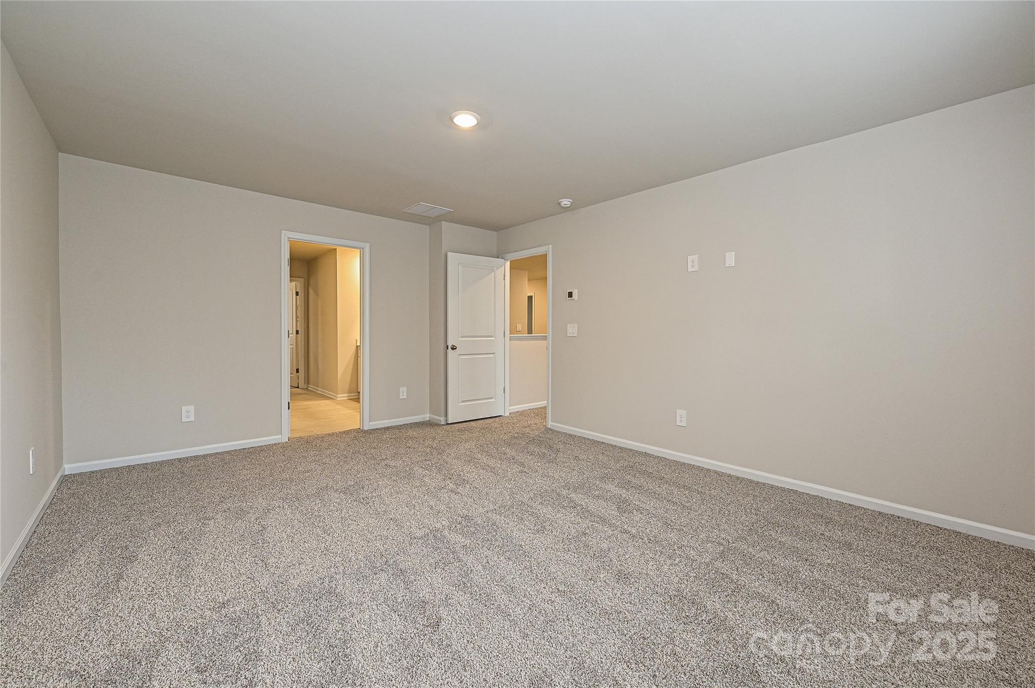 2159 Sunflower Circle Property Photo 12
