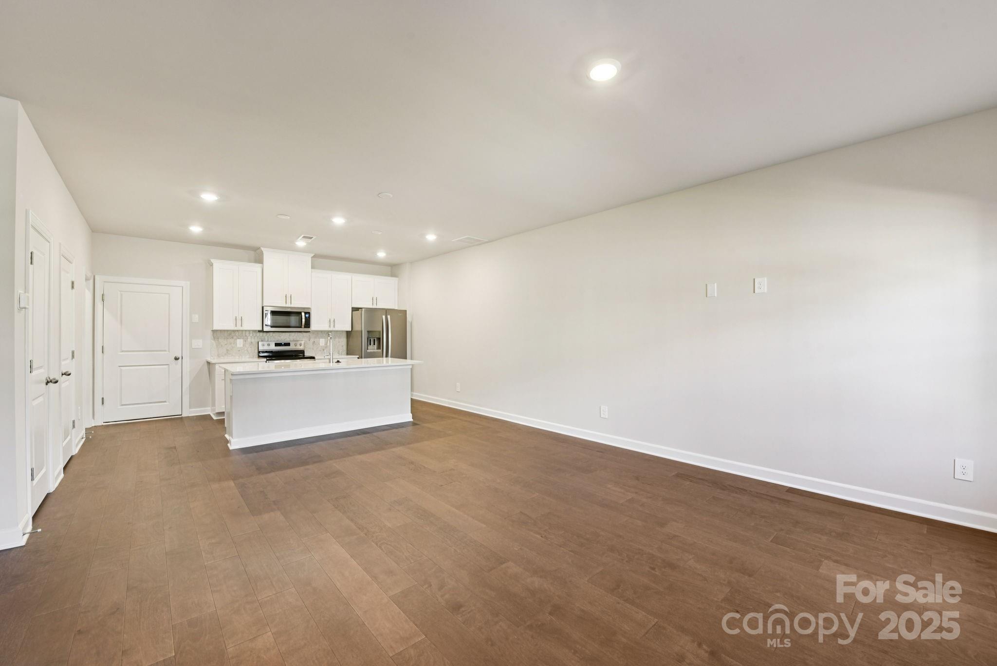 109 Ciara Place E Property Photo 2