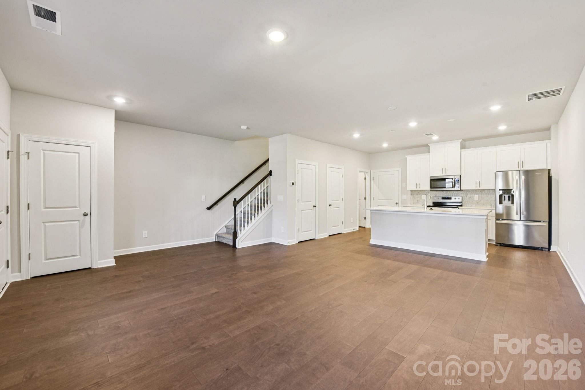 109 Ciara Place E Property Photo 3