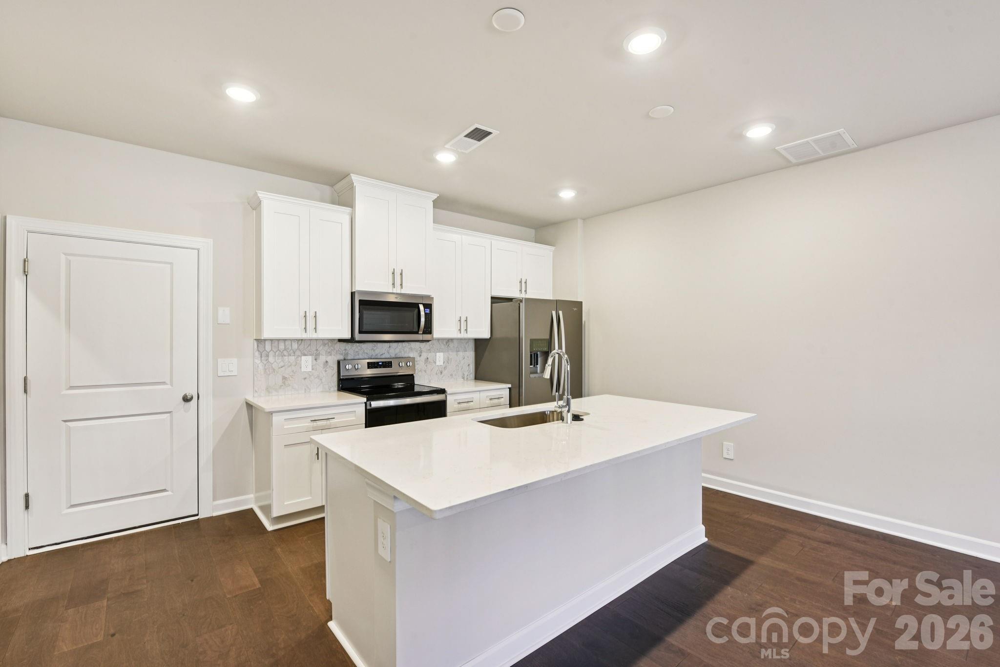 109 Ciara Place E Property Photo 6